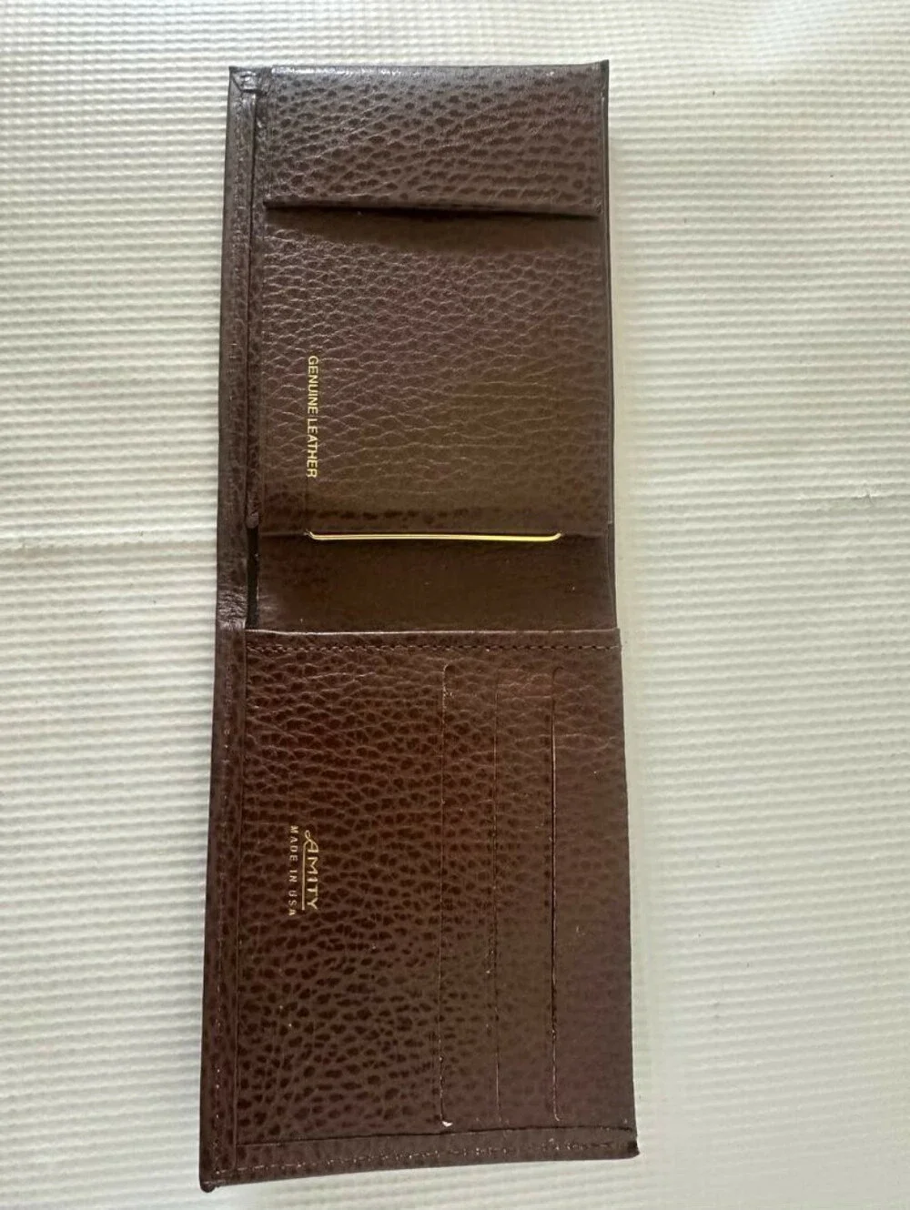 Vintage Amity Brown Pebble Grain Cowhide Leather Wallet Billfold